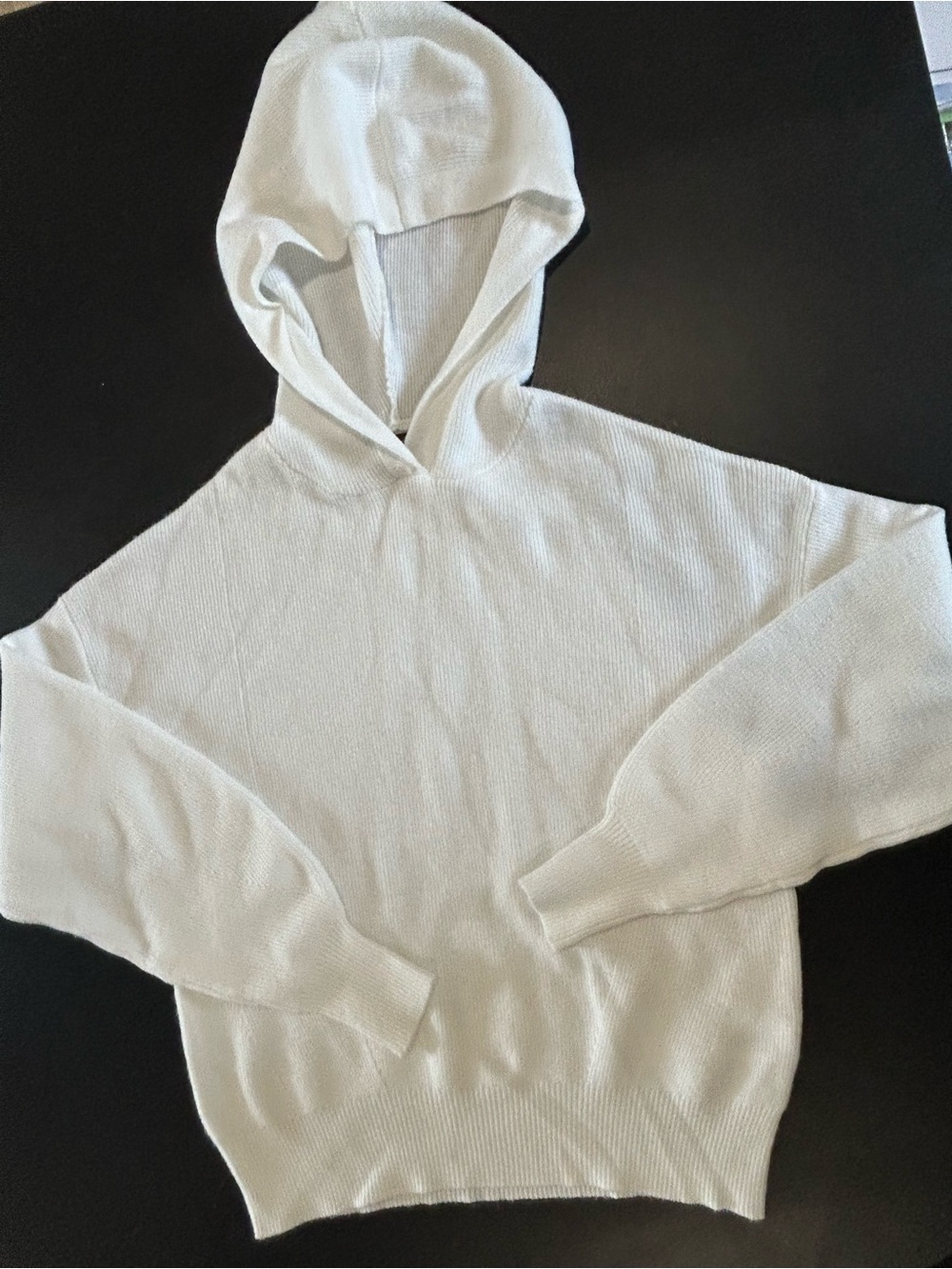 Classic White Hooded Knit Pullover Sweatshirt